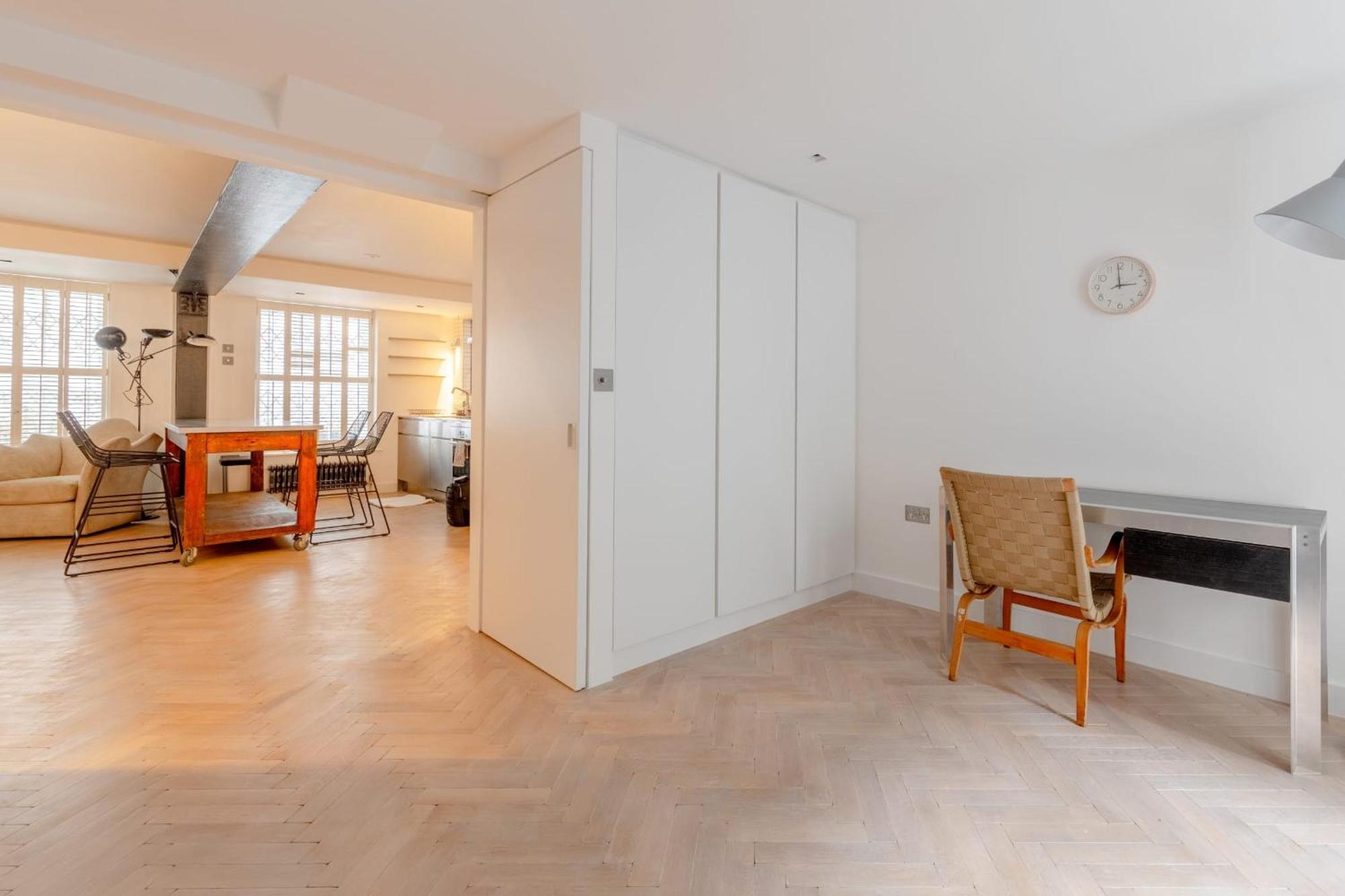 Sleek & Stylish 2bd Flat - Warren Street Apartamento